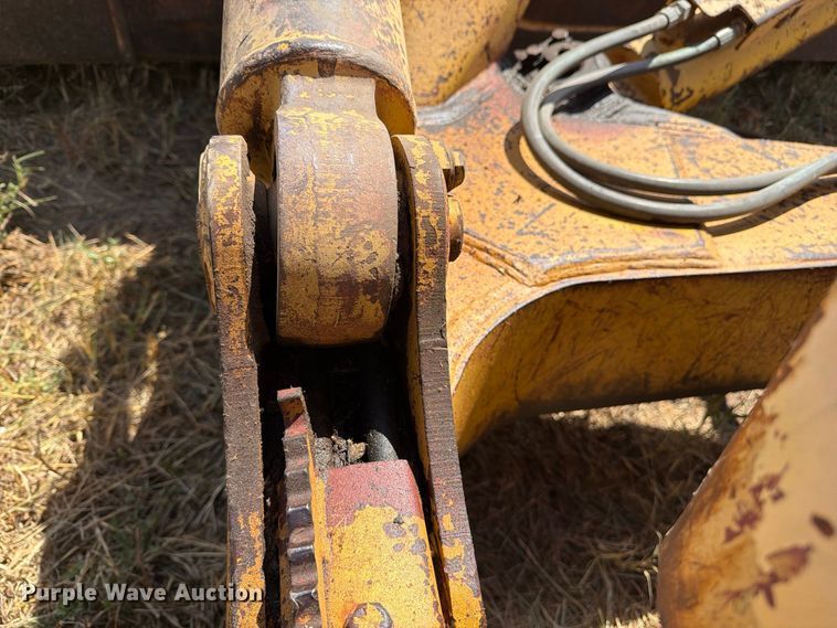 image for item FN2573 1999 Komatsu D41E-6 dozer
