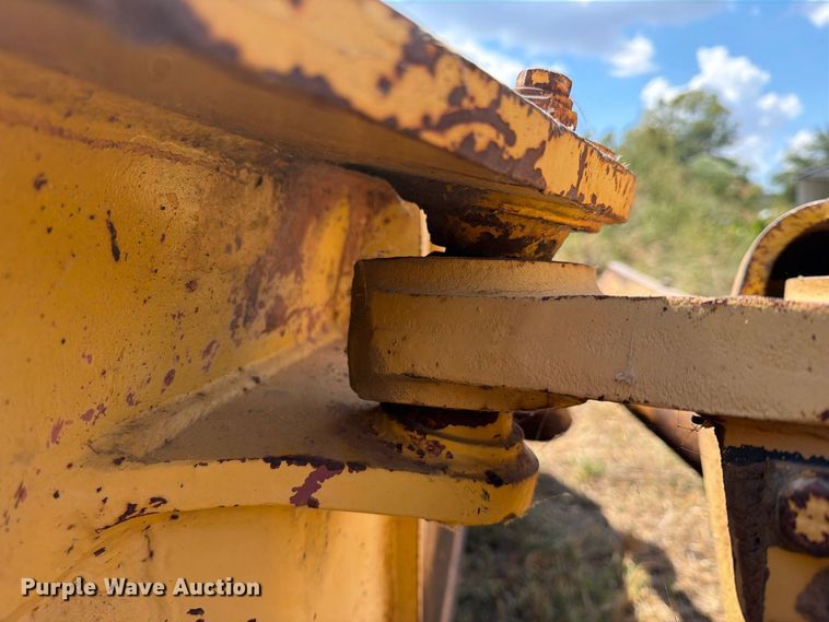 image for item FN2573 1999 Komatsu D41E-6 dozer