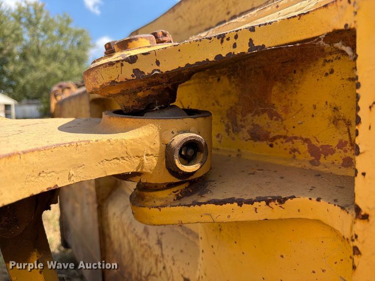 image for item FN2573 1999 Komatsu D41E-6 dozer