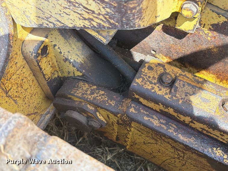 image for item FN2573 1999 Komatsu D41E-6 dozer