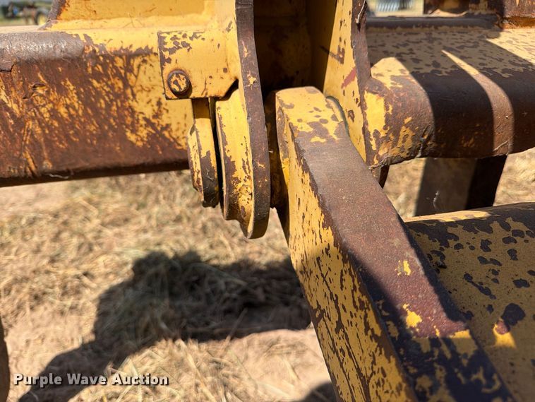 image for item FN2573 1999 Komatsu D41E-6 dozer