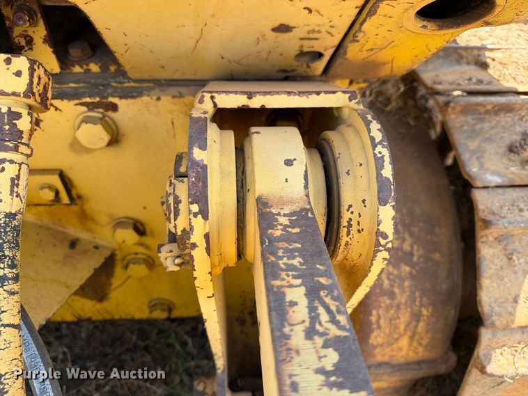 image for item FN2573 1999 Komatsu D41E-6 dozer