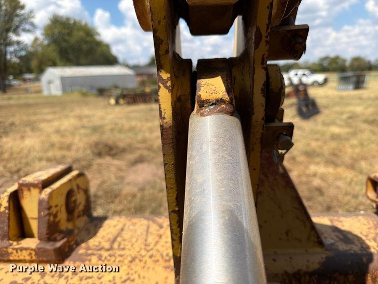 image for item FN2573 1999 Komatsu D41E-6 dozer