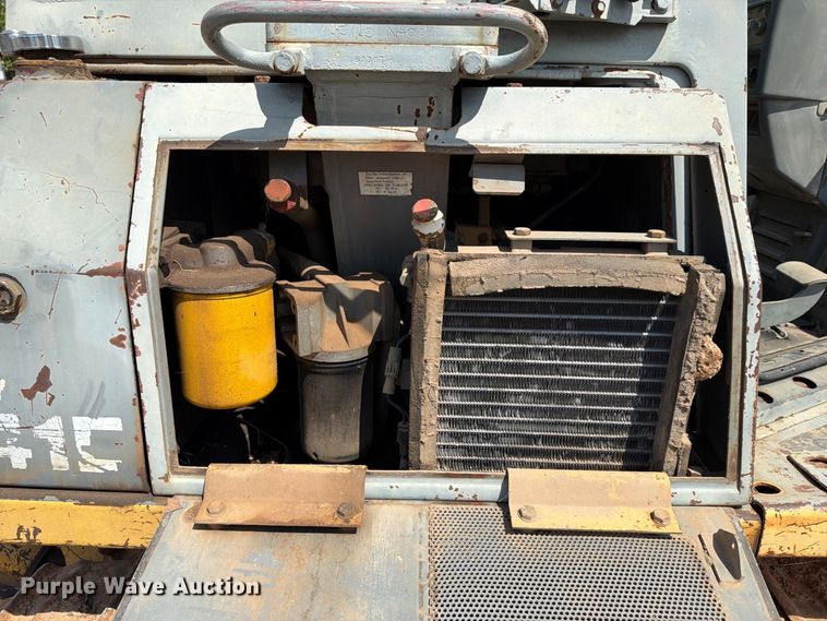 image for item FN2573 1999 Komatsu D41E-6 dozer