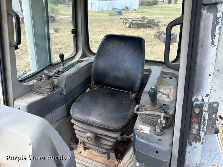 image for item FN2573 1999 Komatsu D41E-6 dozer