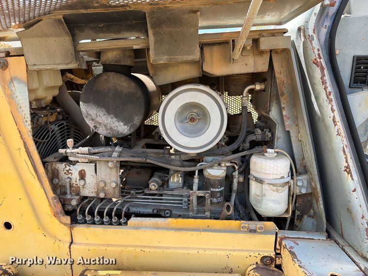 image for item FN2573 1999 Komatsu D41E-6 dozer