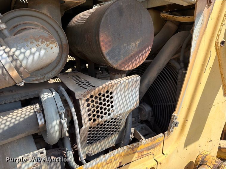 image for item FN2573 1999 Komatsu D41E-6 dozer