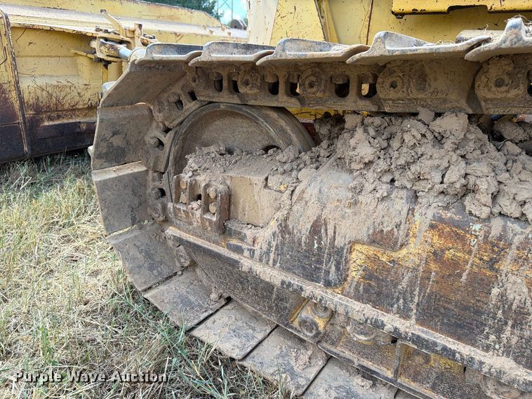 image for item FN2573 1999 Komatsu D41E-6 dozer