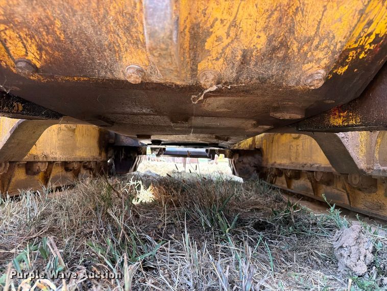 image for item FN2573 1999 Komatsu D41E-6 dozer