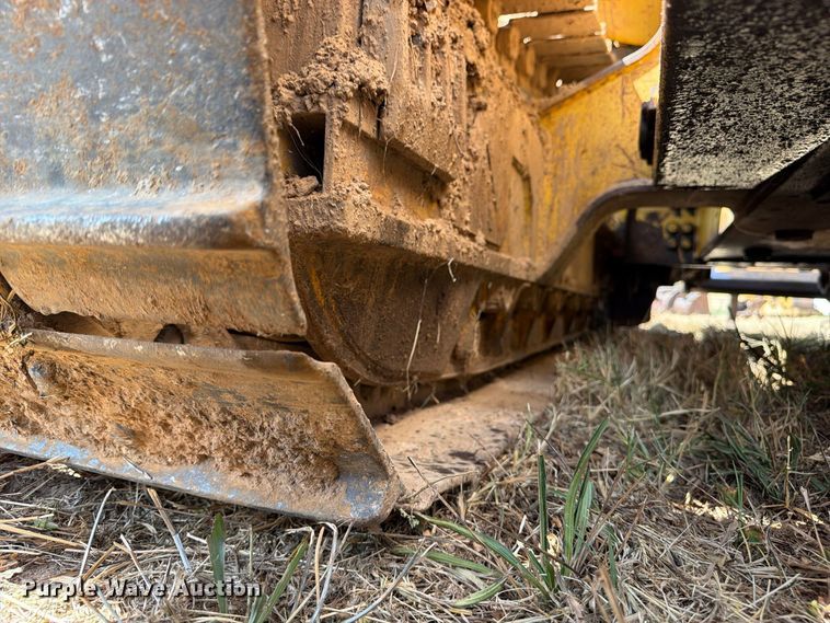image for item FN2573 1999 Komatsu D41E-6 dozer
