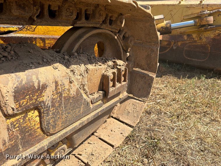 image for item FN2573 1999 Komatsu D41E-6 dozer