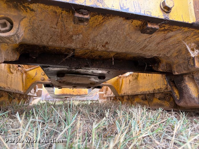 image for item FN2573 1999 Komatsu D41E-6 dozer