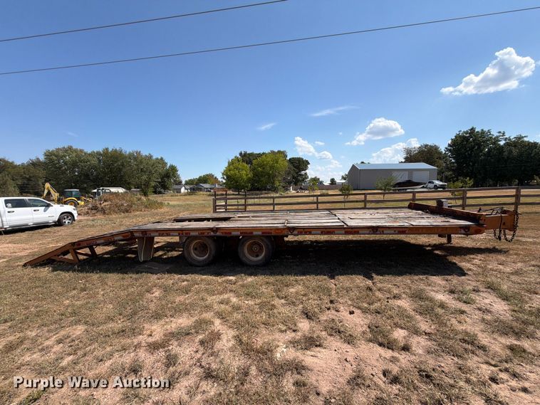 image for item FN2576 2005 Econoline DP2427DA equipment trailer