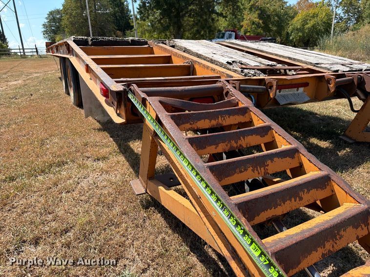 image for item FN2576 2005 Econoline DP2427DA equipment trailer