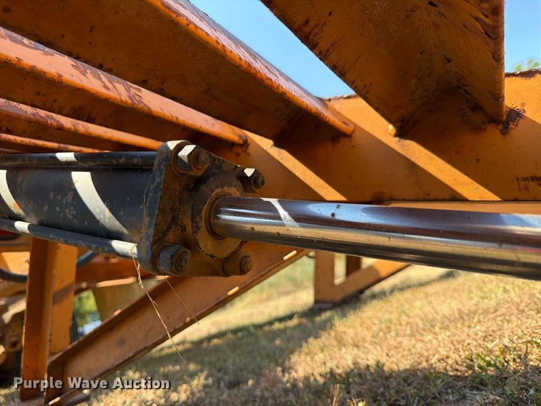 image for item FN2576 2005 Econoline DP2427DA equipment trailer