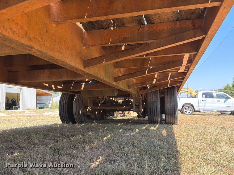 image for item FN2576 2005 Econoline DP2427DA equipment trailer