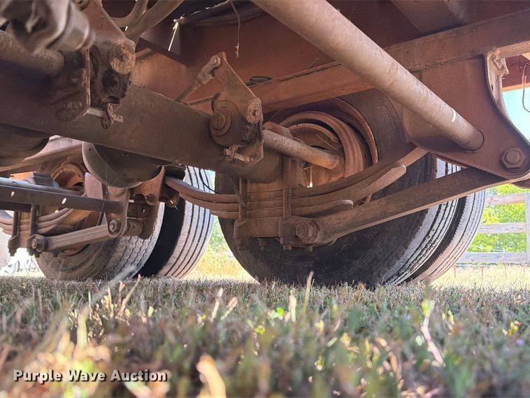 image for item FN2576 2005 Econoline DP2427DA equipment trailer