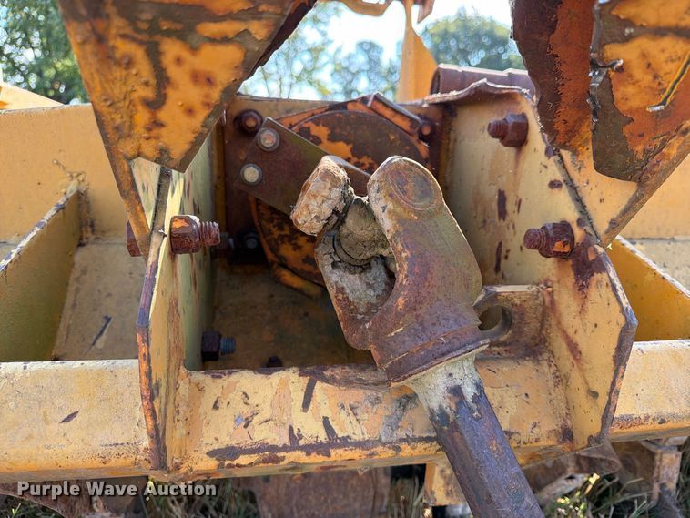 image for item FN2577 FMC RC 160 rototiller