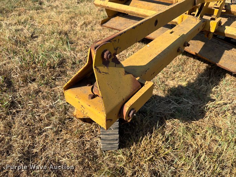 image for item FN2577 FMC RC 160 rototiller
