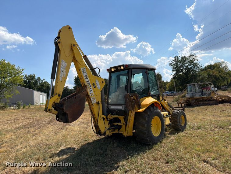 image for item FN2579 New Holland B95 backhoe