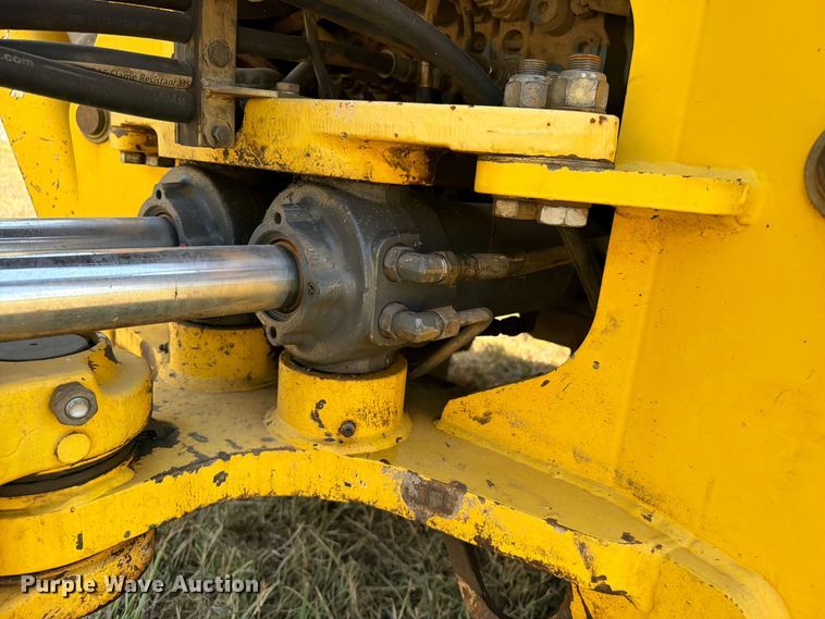 image for item FN2579 New Holland B95 backhoe