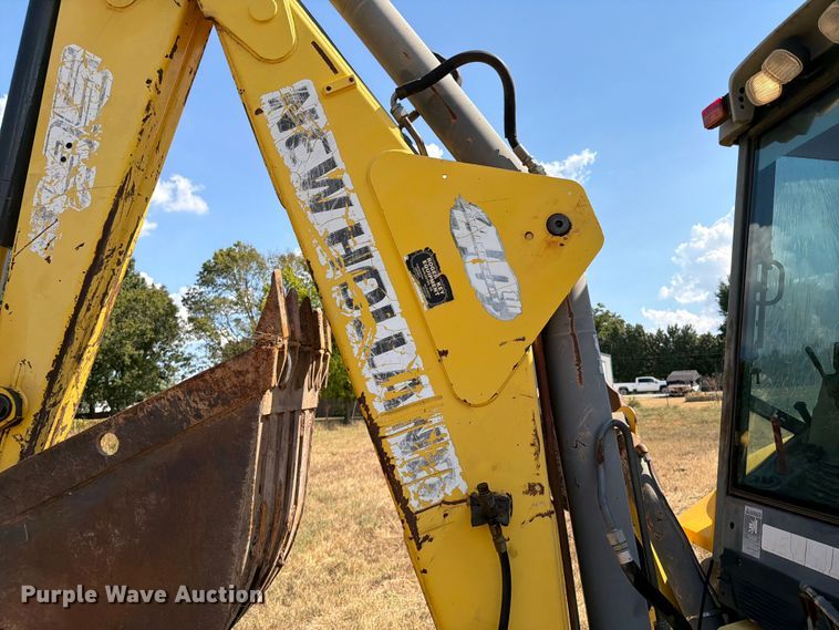 image for item FN2579 New Holland B95 backhoe