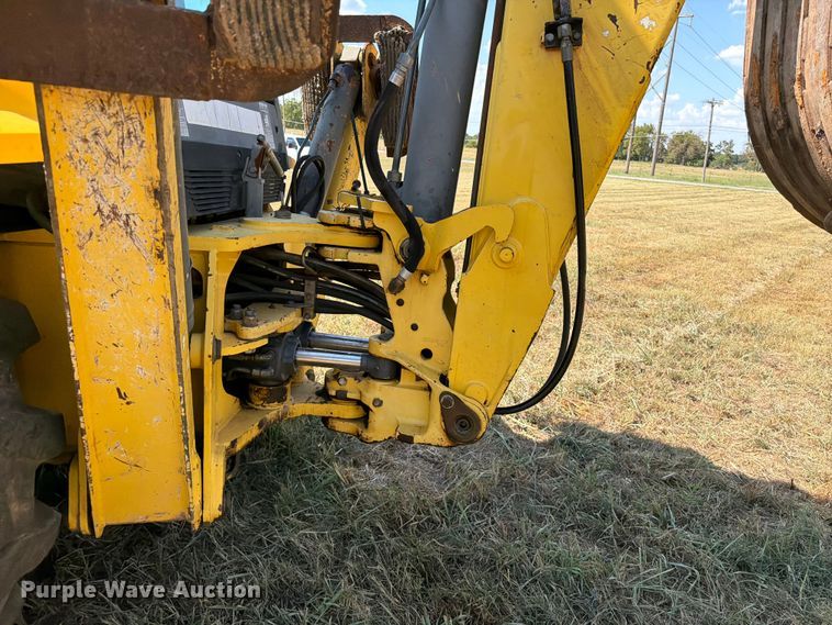 image for item FN2579 New Holland B95 backhoe