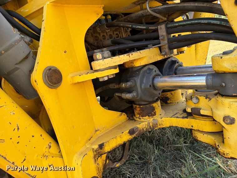 image for item FN2579 New Holland B95 backhoe