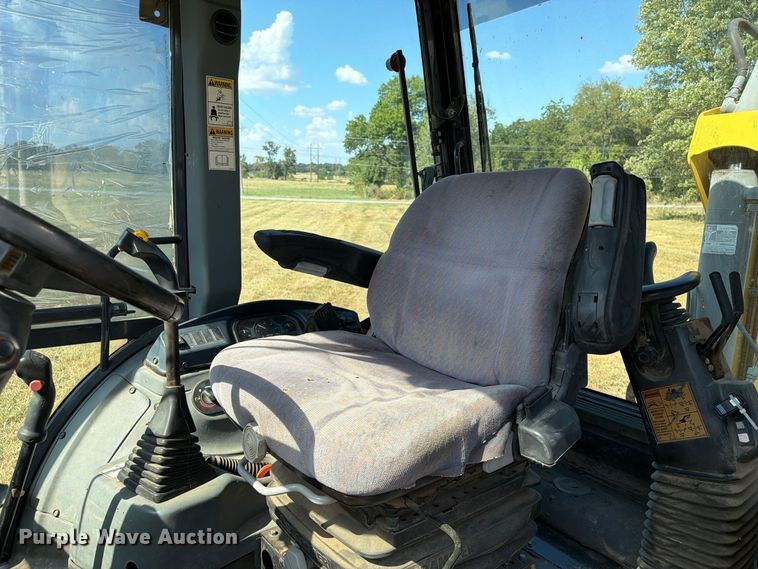 image for item FN2579 New Holland B95 backhoe