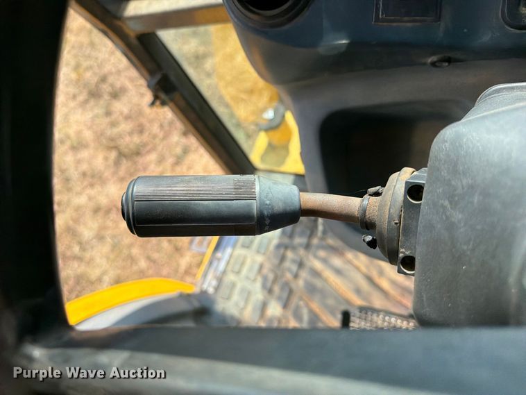 image for item FN2579 New Holland B95 backhoe