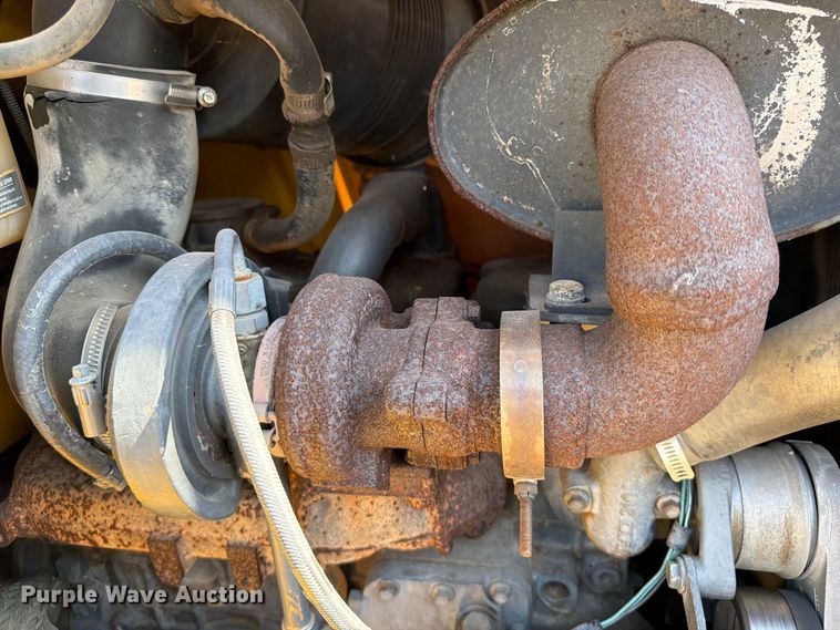 image for item FN2579 New Holland B95 backhoe