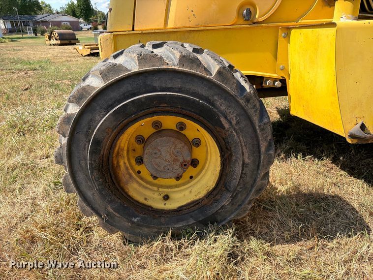 image for item FN2579 New Holland B95 backhoe