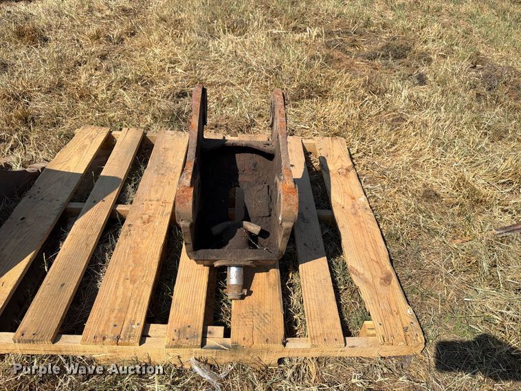 image for item FN2579 New Holland B95 backhoe