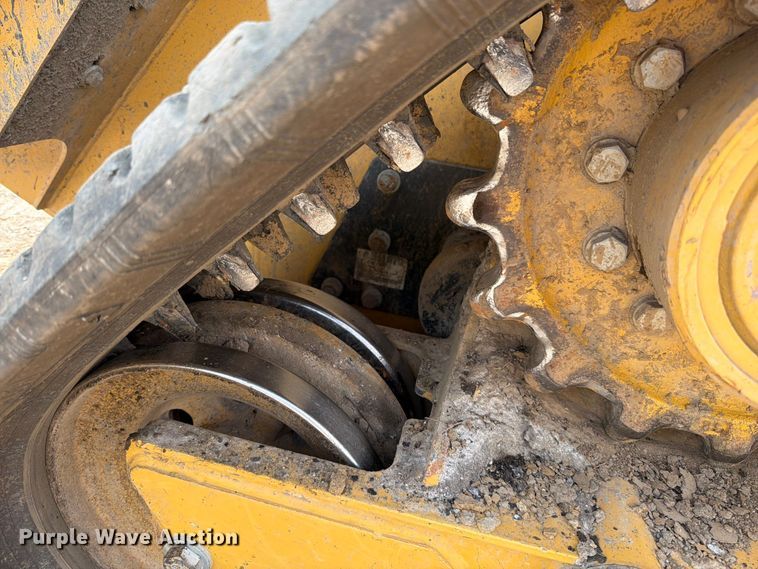 image for item FN5794 2024 Caterpillar 289D3 tracked skid steer loader