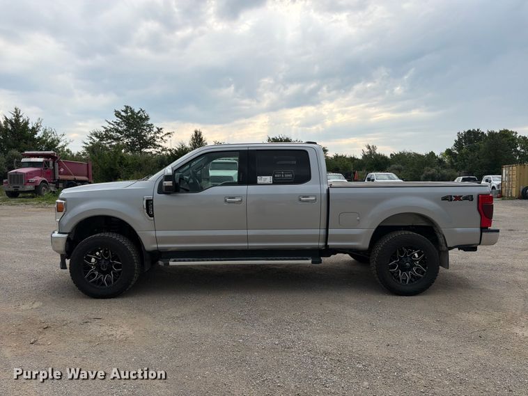 image for item FN5800 2022 Ford F250 Super Duty XLT Crew Cab pickup truck
