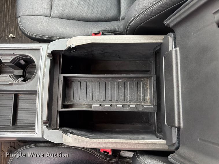 image for item FN5800 2022 Ford F250 Super Duty XLT Crew Cab pickup truck