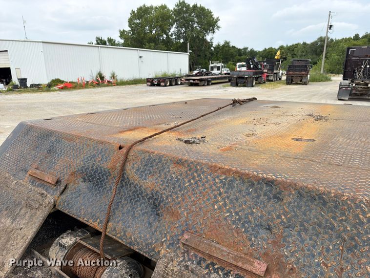 image for item FN5810 1991 Landoll Corporation 317E drop tilt deck equipment trailer