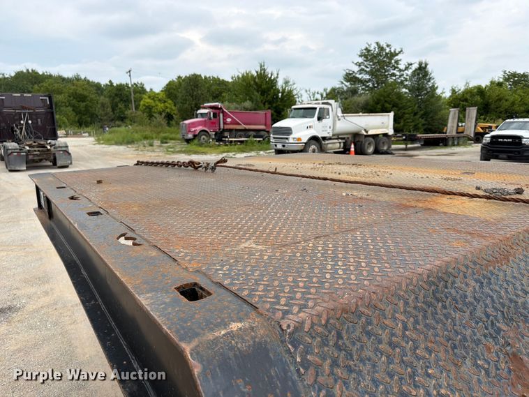 image for item FN5810 1991 Landoll Corporation 317E drop tilt deck equipment trailer
