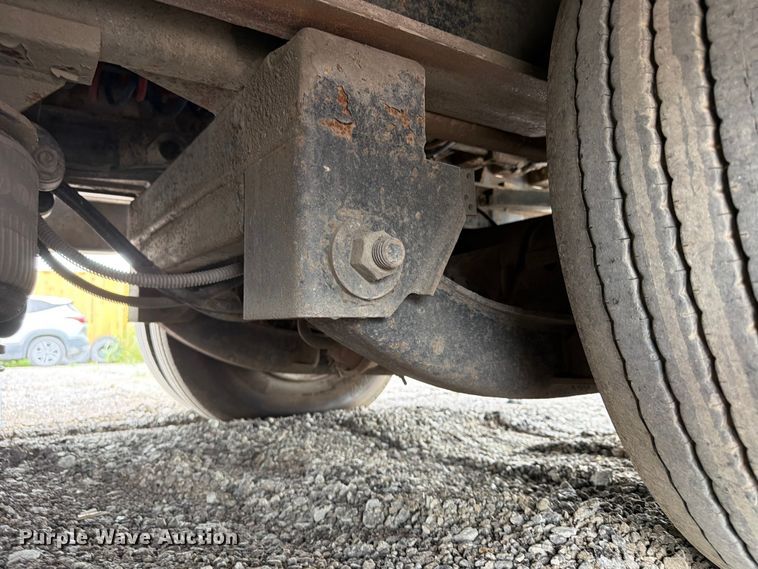 image for item FN5810 1991 Landoll Corporation 317E drop tilt deck equipment trailer