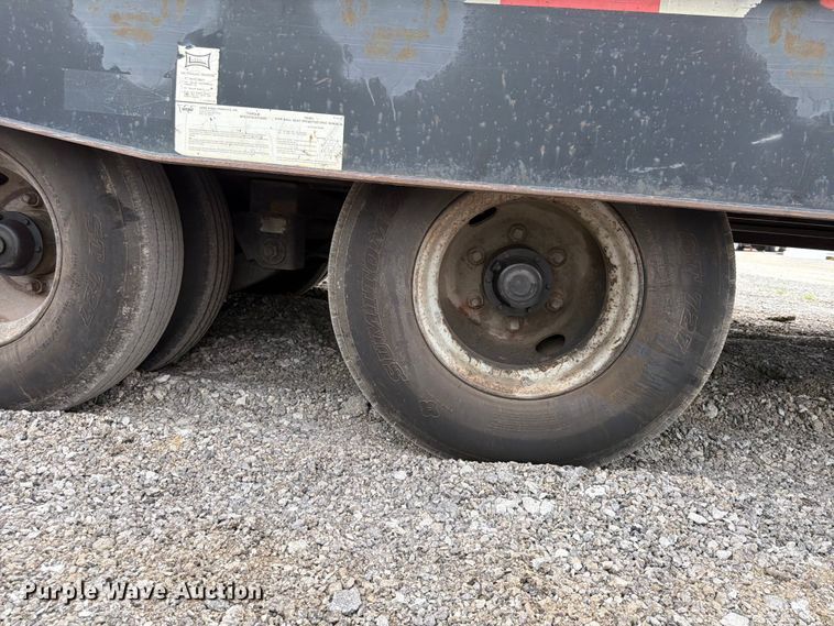 image for item FN5810 1991 Landoll Corporation 317E drop tilt deck equipment trailer