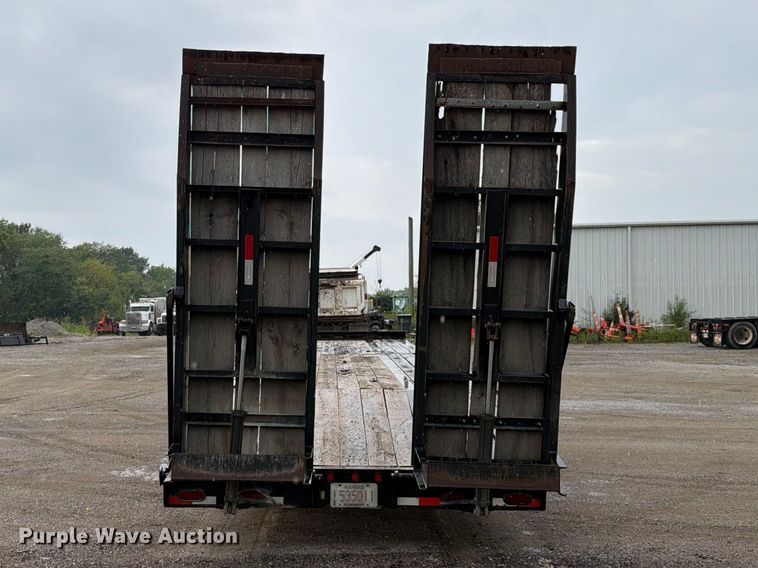 image for item FN5811 2016 Kaufman Trailers equipment trailer
