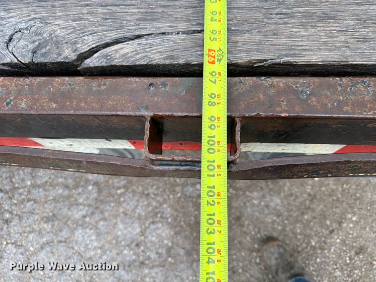 image for item FN5811 2016 Kaufman Trailers equipment trailer