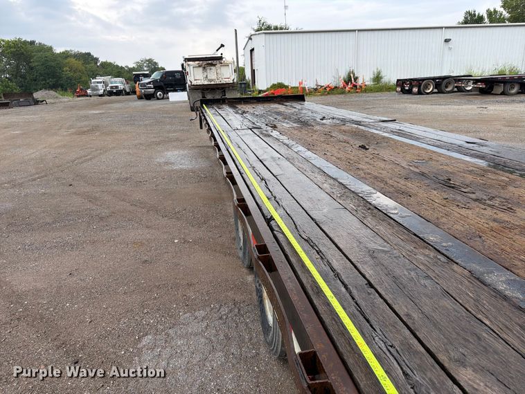 image for item FN5811 2016 Kaufman Trailers equipment trailer