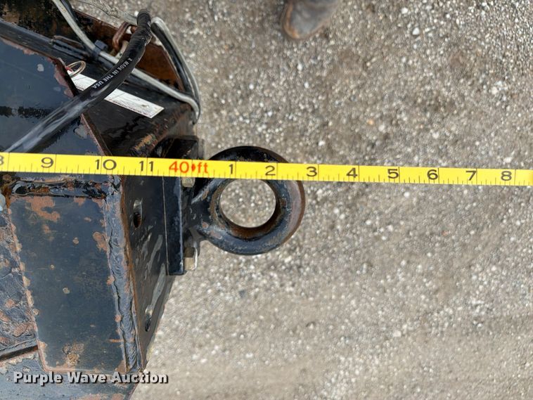 image for item FN5811 2016 Kaufman Trailers equipment trailer