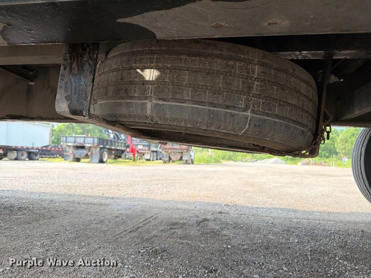image for item FN5811 2016 Kaufman Trailers equipment trailer