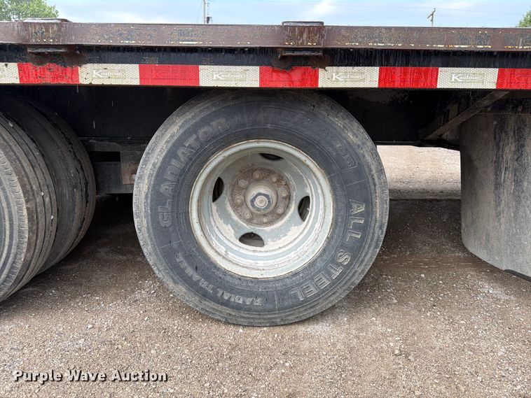 image for item FN5811 2016 Kaufman Trailers equipment trailer