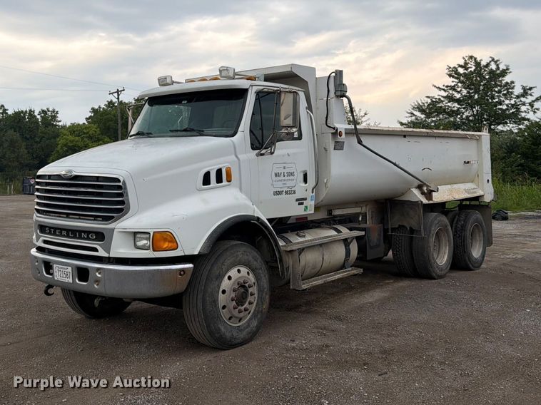2005 Sterling L9500 dump truck