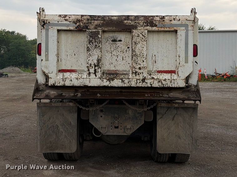 image for item FN5812 2005 Sterling L9500 dump truck