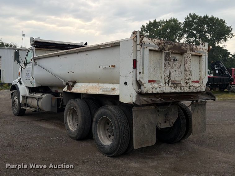 image for item FN5812 2005 Sterling L9500 dump truck