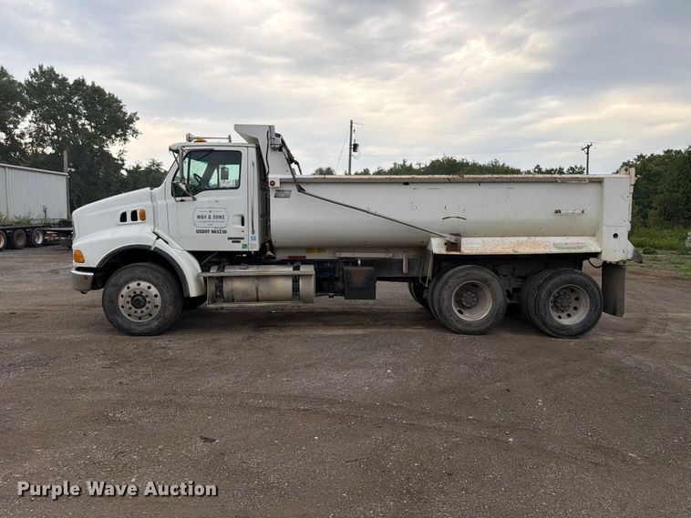 image for item FN5812 2005 Sterling L9500 dump truck